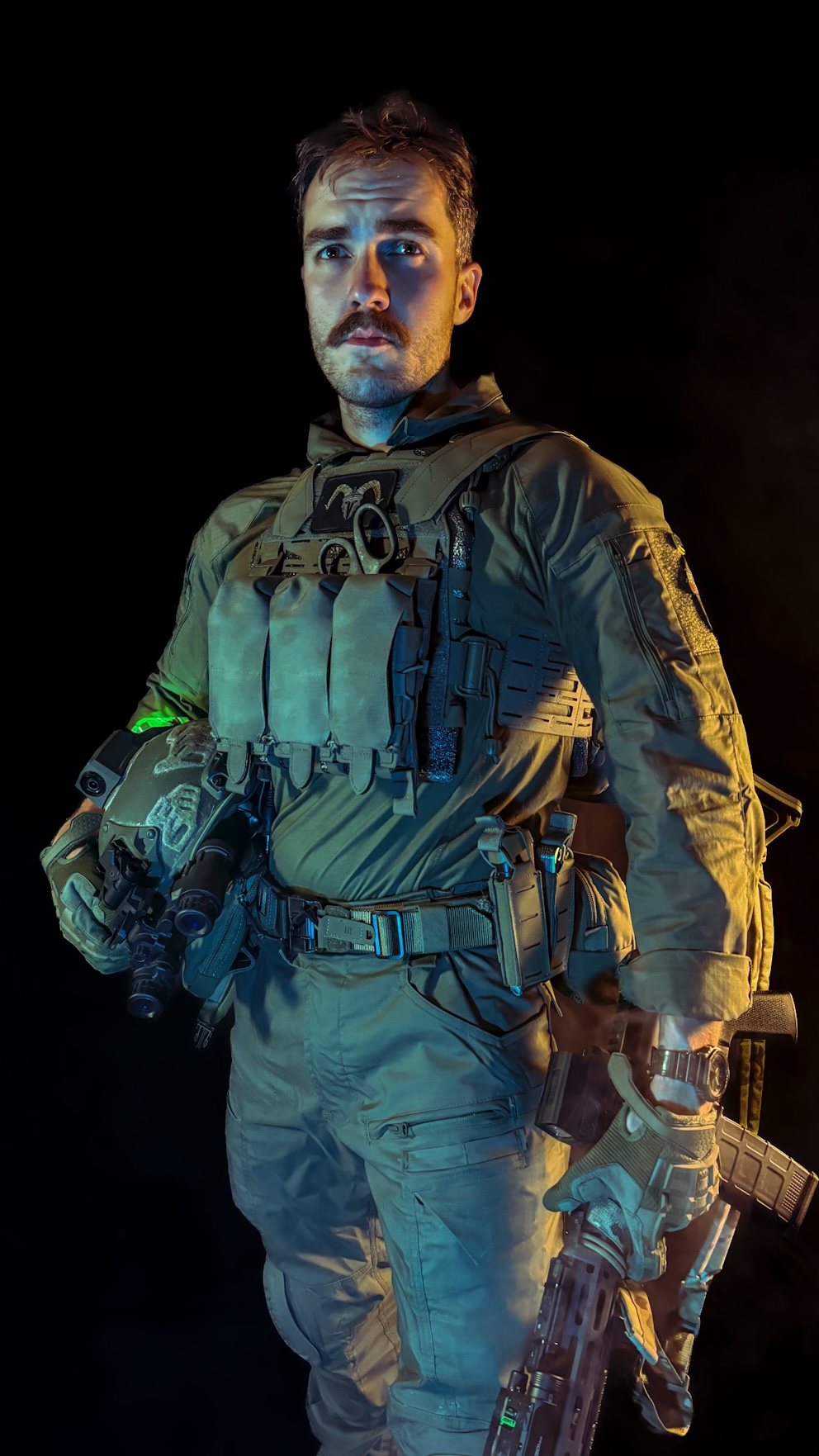 Tomáš - Atrox Armament